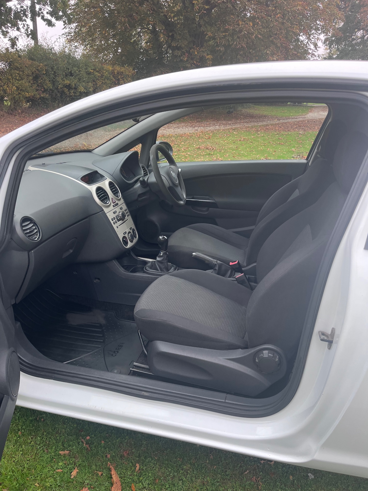 Used Vauxhall Corsa 2009 for sale - 76263502: Photo 15