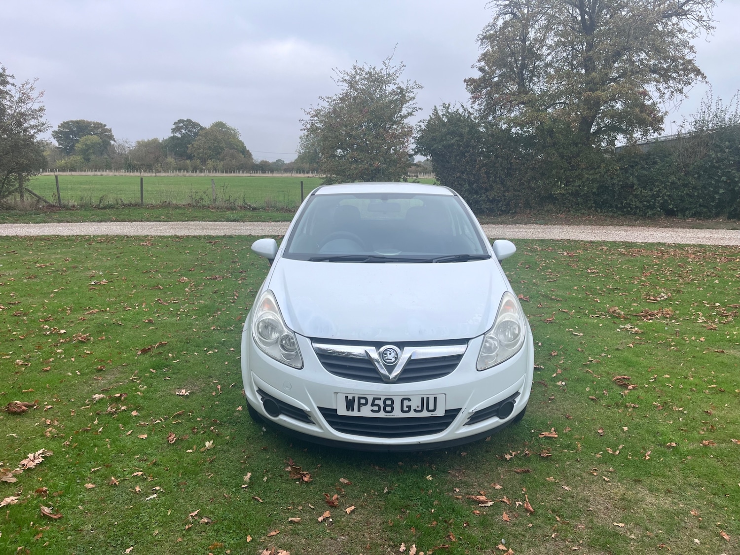 Used Vauxhall Corsa 2009 for sale - 76263502: Photo 2