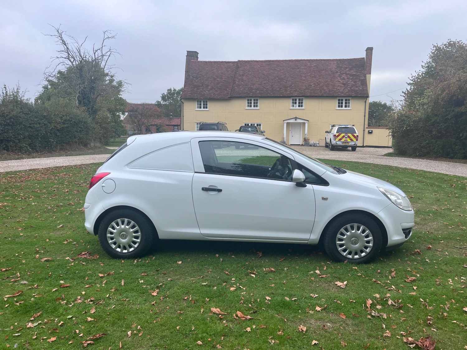 Used Vauxhall Corsa 2009 for sale - 76263502: Photo 3