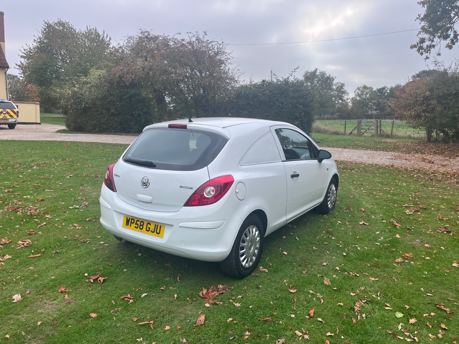 Used Vauxhall Corsa 2009 for sale - 76263502: Photo 4