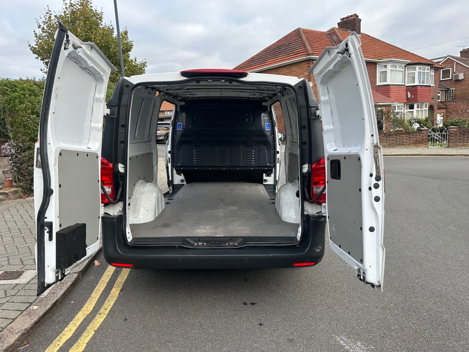Used Mercedes-Benz Vito 2017 for sale - 76452408: Photo 17