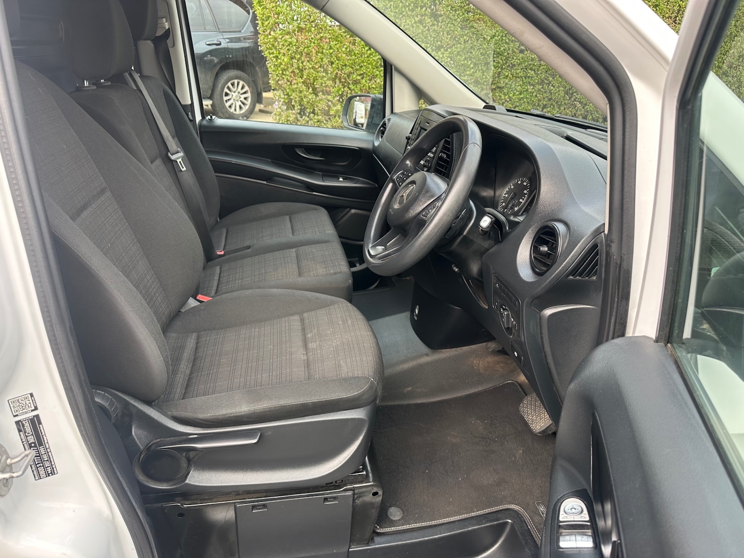 Used Mercedes-Benz Vito 2017 for sale - 76452408: Photo 8