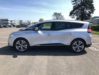 Used Renault Scenic 2019 for sale - 78304568: Photo