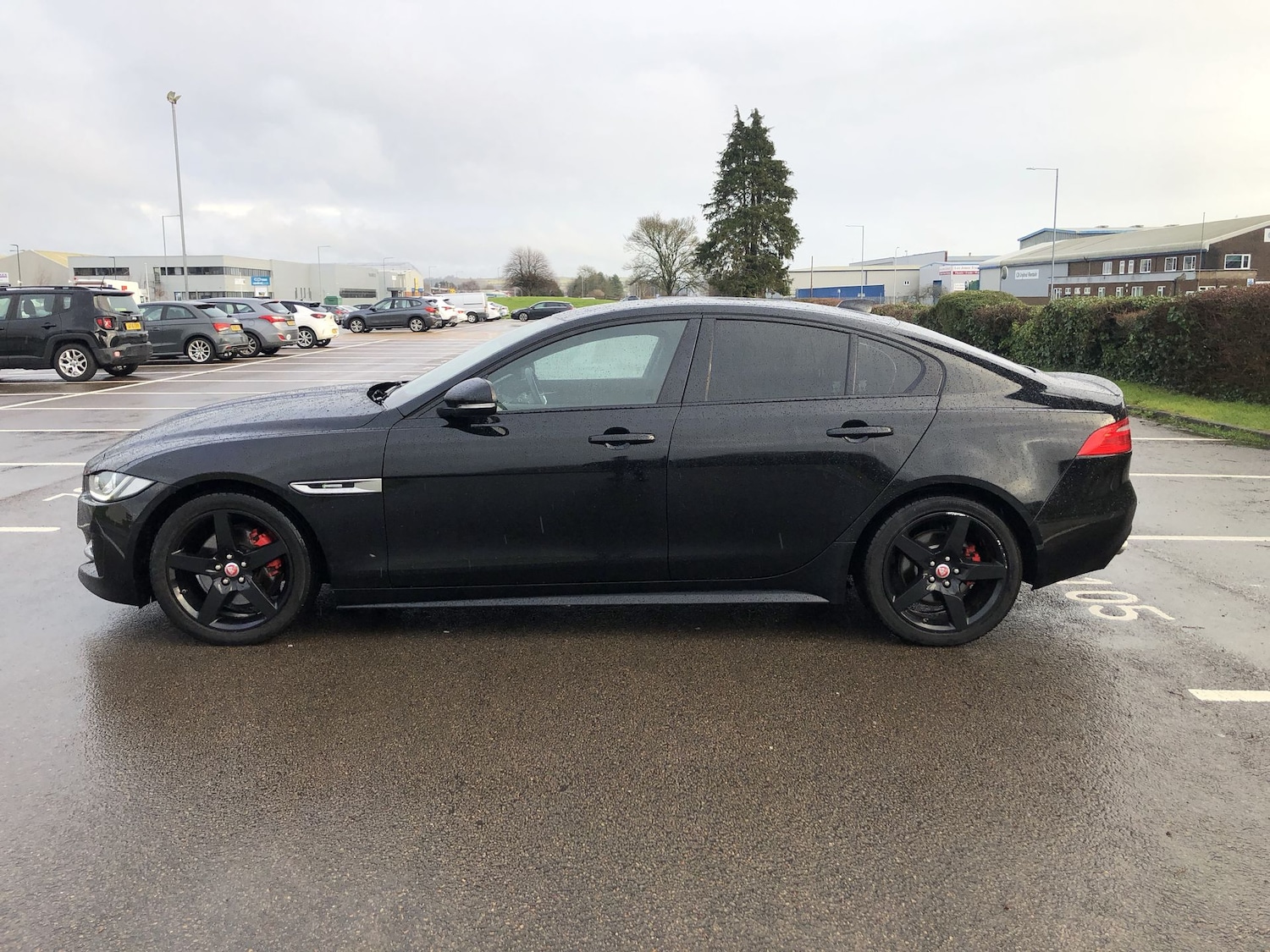 Used Jaguar XE 2018 for sale - 77318236: Photo 4
