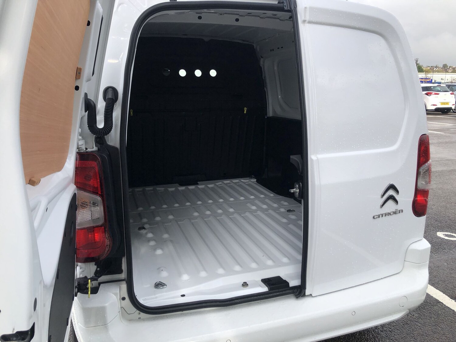 Used Citroen Berlingo 2020 for sale - 76444299: Photo 10