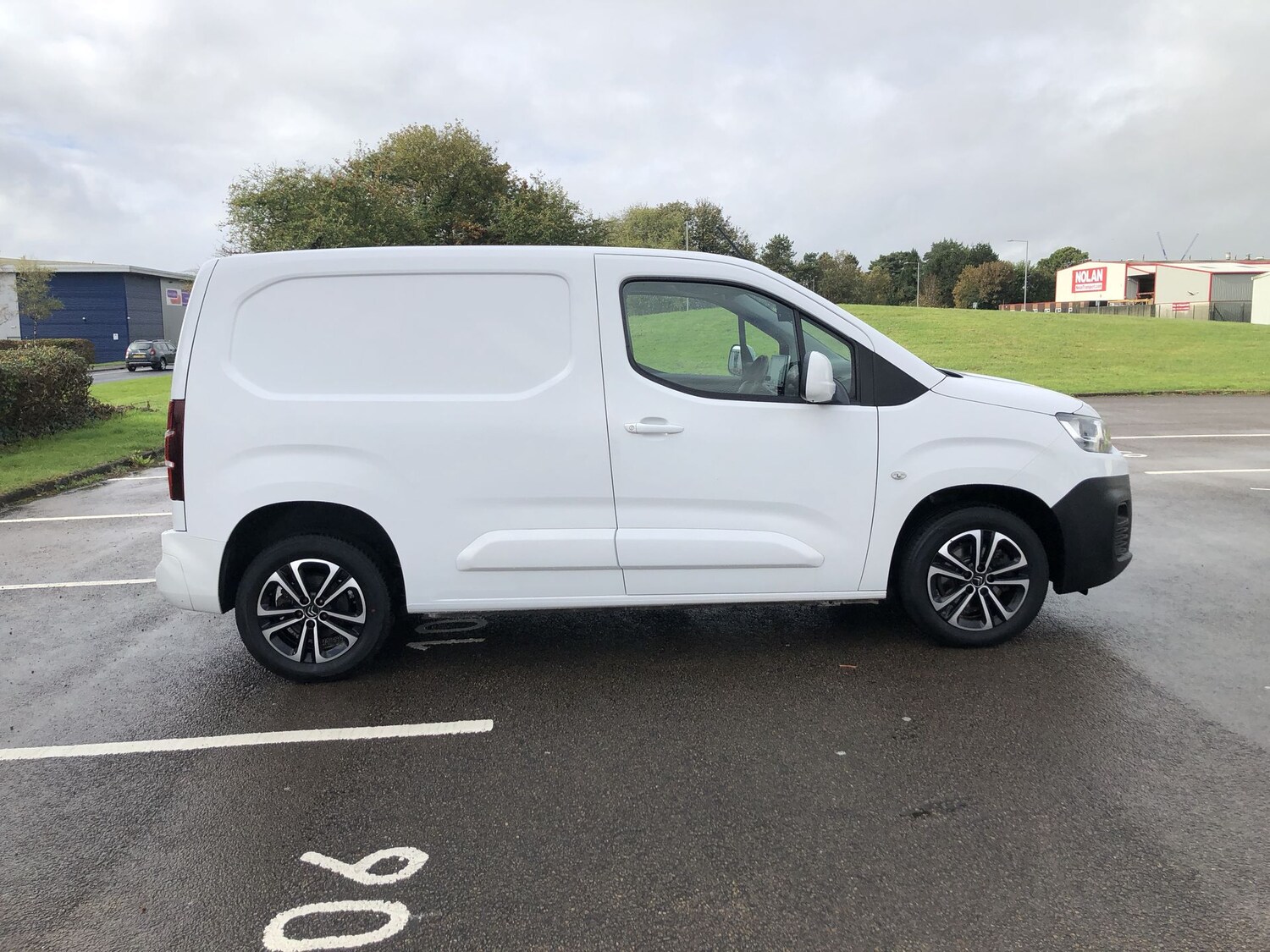 Used Citroen Berlingo 2020 for sale - 76444299: Photo 8