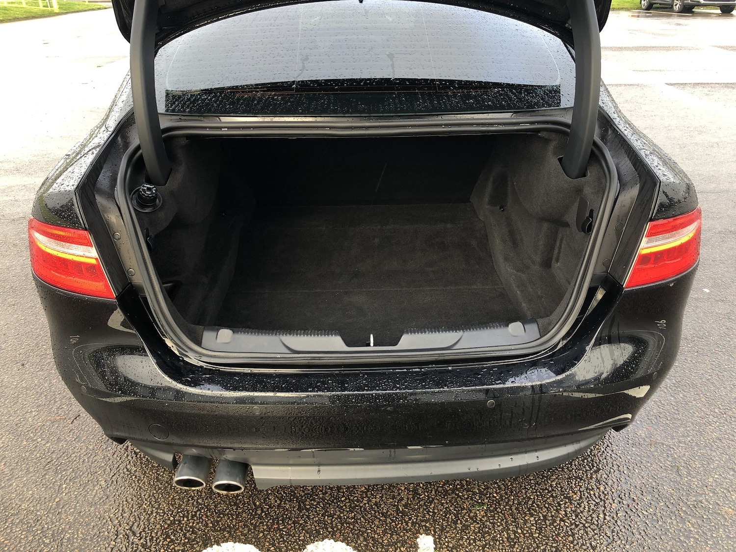 Used Jaguar XE 2018 for sale - 77416836: Photo 10