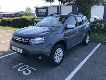 Used Dacia Duster 2023 for sale - 78687700: Photo
