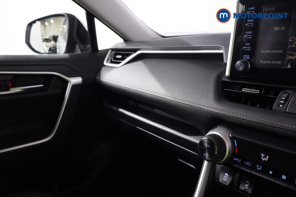 Used Toyota RAV4 2020 for sale - 76650745: Photo 25