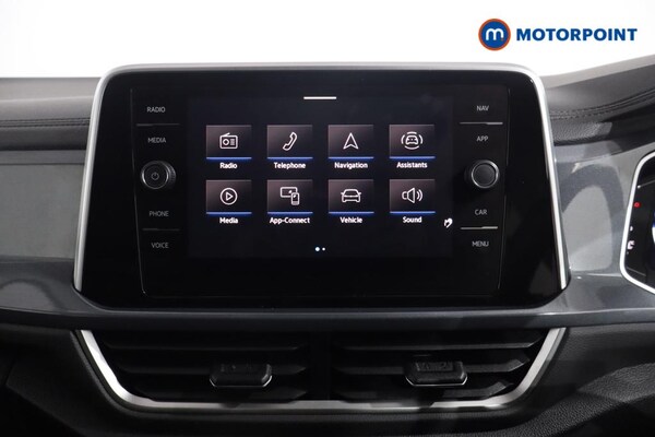 Used Volkswagen T-Roc 2024 for sale - 76222829: Photo 10