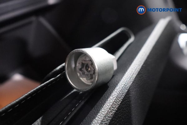 Used Volkswagen T-Roc 2024 for sale - 76222829: Photo 23