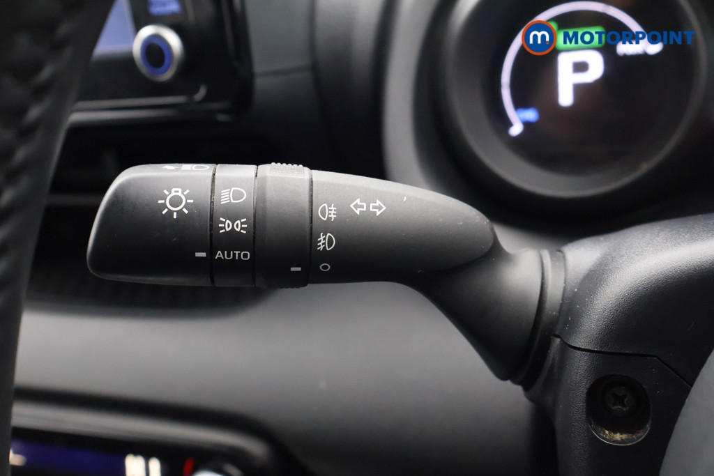 Used Toyota Yaris 2023 for sale - 77259304: Photo 12