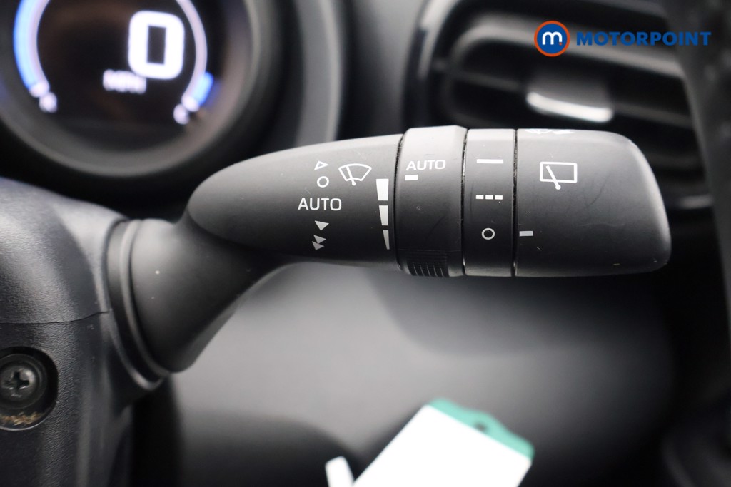 Used Toyota Yaris 2023 for sale - 77259304: Photo 13