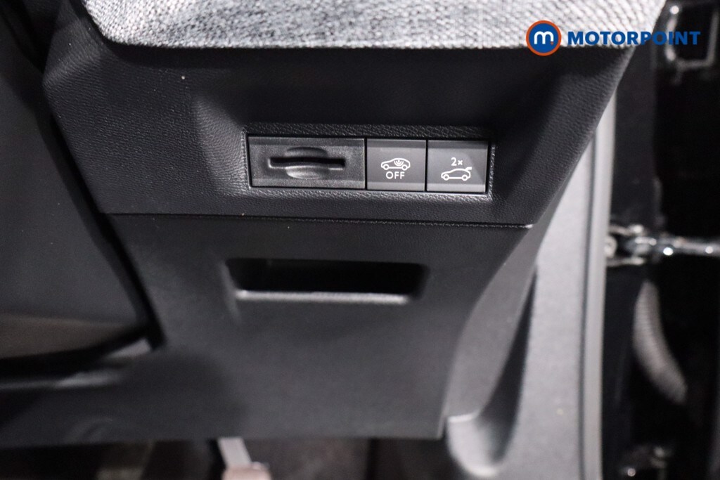 Used Peugeot 5008 2025 for sale - 77529675: Photo 30