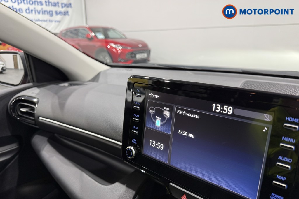 Used Toyota Yaris 2023 for sale - 76892572: Photo 14