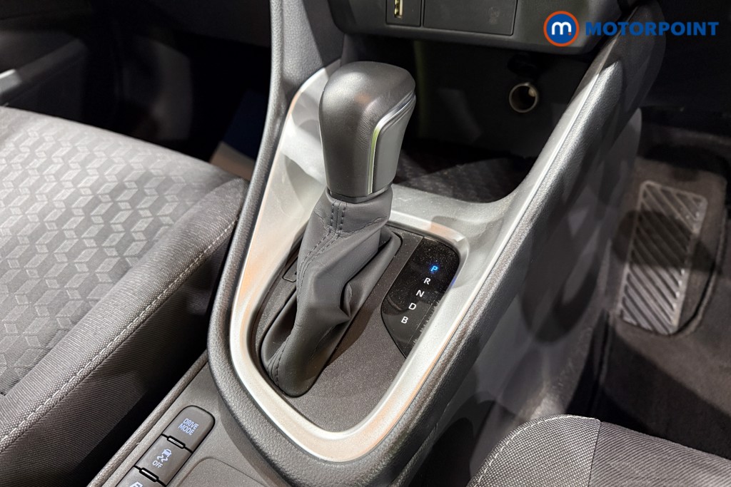 Used Toyota Yaris 2023 for sale - 76892572: Photo 23