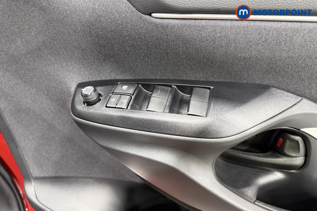 Used Toyota Yaris 2023 for sale - 76892572: Photo 25