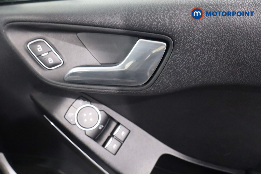 Used Ford Fiesta 2019 for sale - 77013812: Photo 29