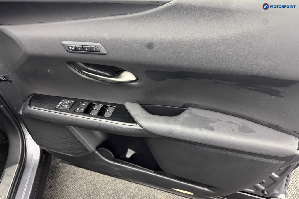 Used Lexus UX 2021 for sale - 77654022: Photo 31