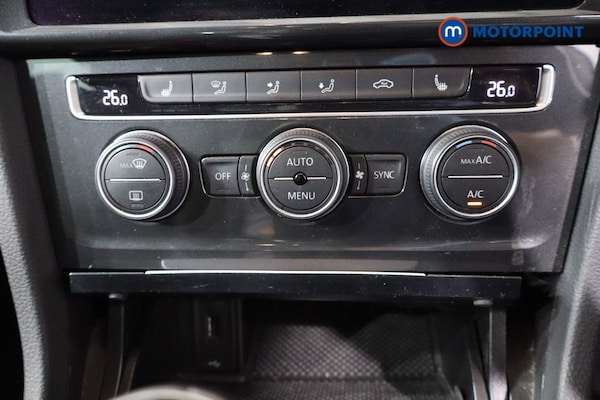 Used Volkswagen Golf 2020 for sale - 75960356: Photo 24