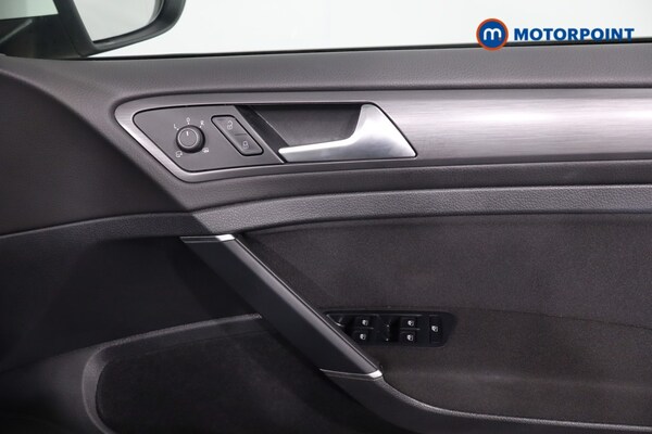 Used Volkswagen Golf 2020 for sale - 75960356: Photo 29