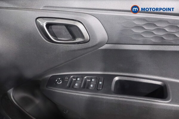 Used Hyundai i10 2024 for sale - 76026799: Photo 31