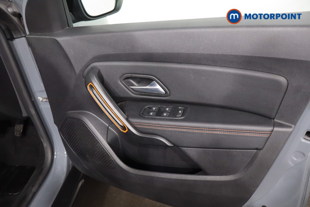 Used Dacia Duster 2023 for sale - 76807920: Photo 30