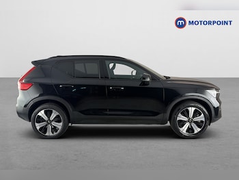 Used Volvo XC40 2023 for sale - 79357623: Photo