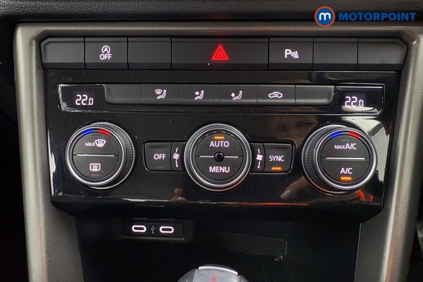Used Volkswagen T-Roc 2021 for sale - 76114706: Photo 21