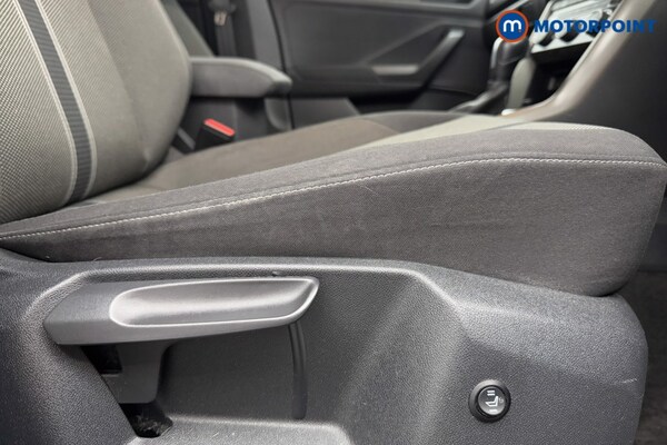 Used Volkswagen T-Roc 2021 for sale - 76114706: Photo 29