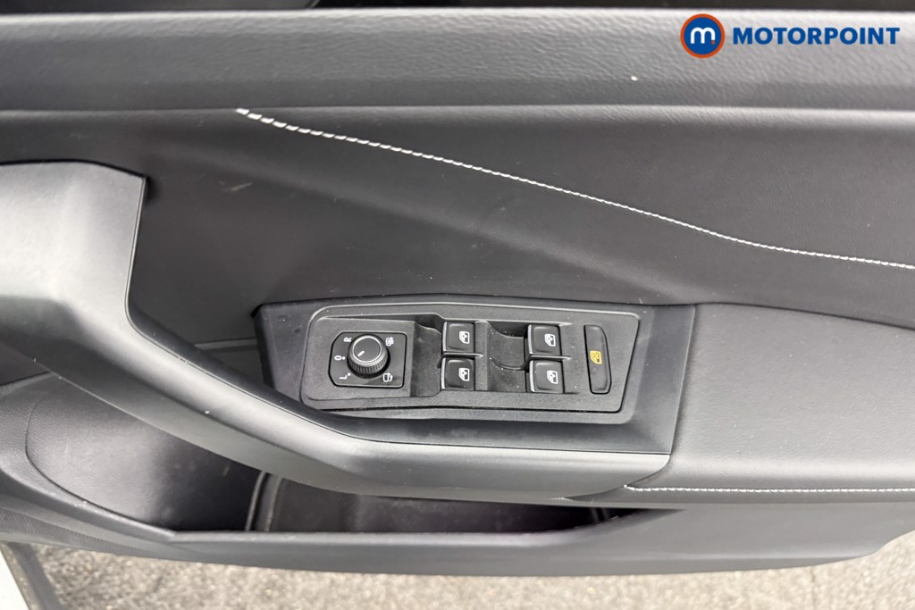 Used Volkswagen T-Roc 2025 for sale - 77435821: Photo 25