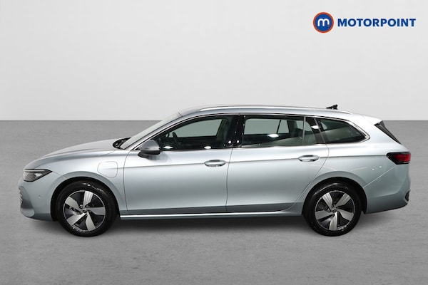 Used Volkswagen Passat 2025 for sale - 76219444: Photo 4