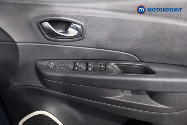Used Renault Captur 2018 for sale - 76118009: Photo 31