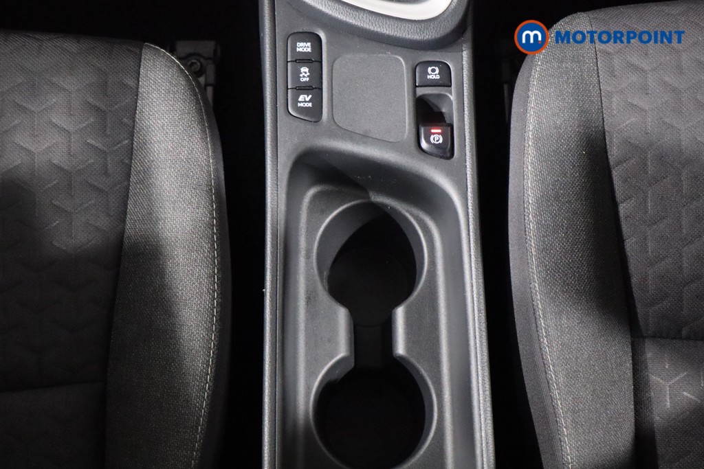 Used Toyota Yaris Cross 2024 for sale - 76859530: Photo 23