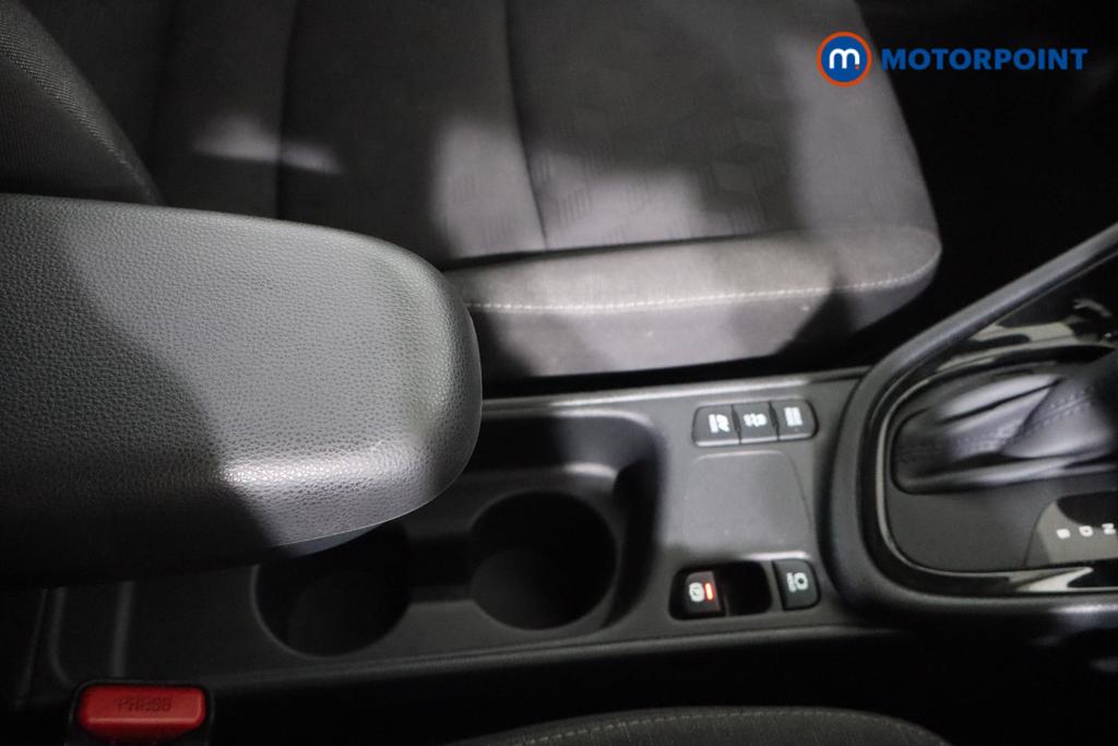 Used Toyota Yaris 2024 for sale - 77033958: Photo 14