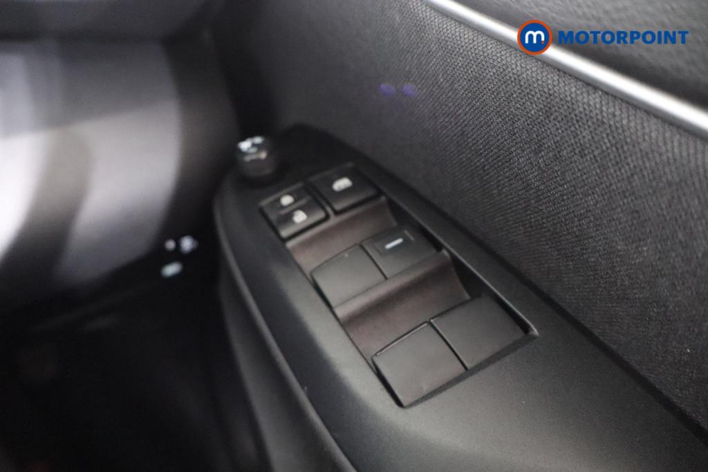 Used Toyota Yaris 2024 for sale - 77033958: Photo 21