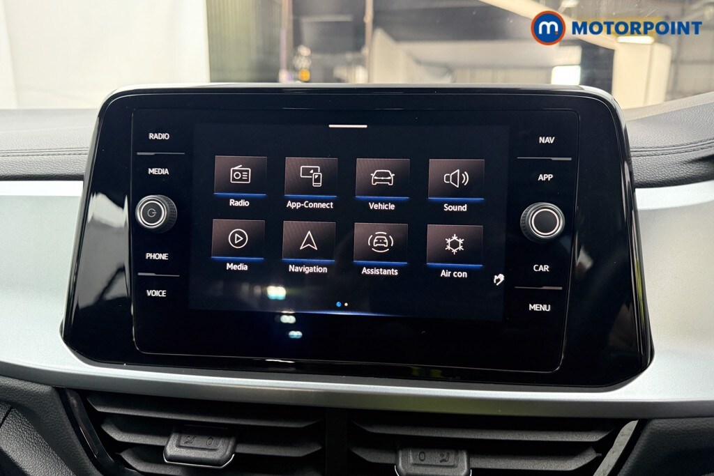 Used Volkswagen T-Roc for sale - 78177030: Photo 18