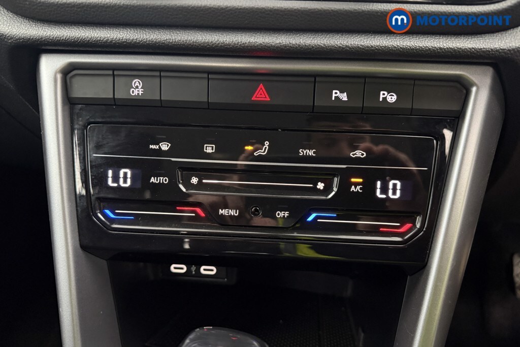 Used Volkswagen T-Roc for sale - 78177030: Photo 19