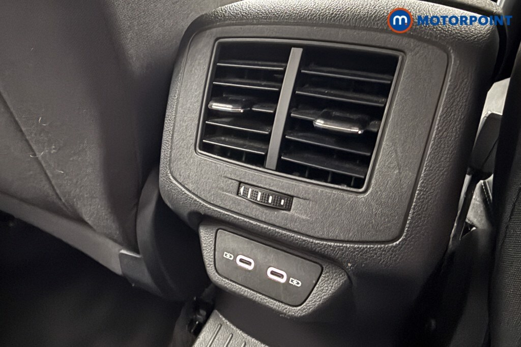 Used Volkswagen T-Roc for sale - 78177030: Photo 25