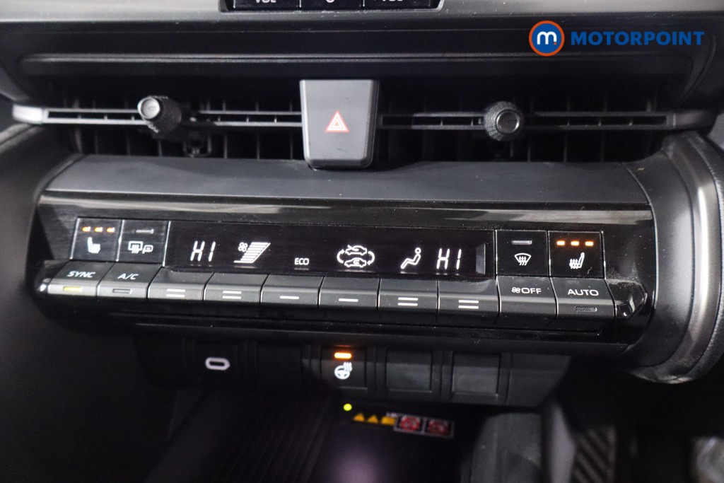 Used Toyota C-HR 2024 for sale - 76682007: Photo 24