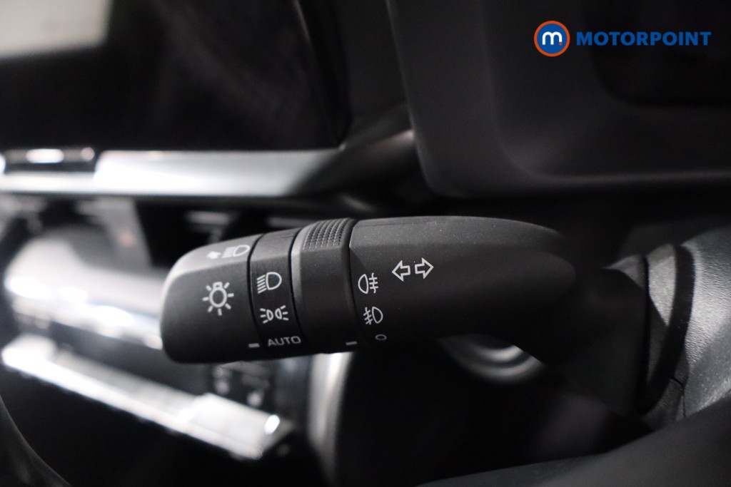 Used Toyota C-HR 2024 for sale - 76682007: Photo 28