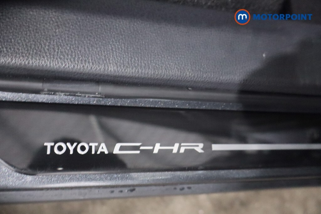 Used Toyota C-HR 2024 for sale - 76682007: Photo 31
