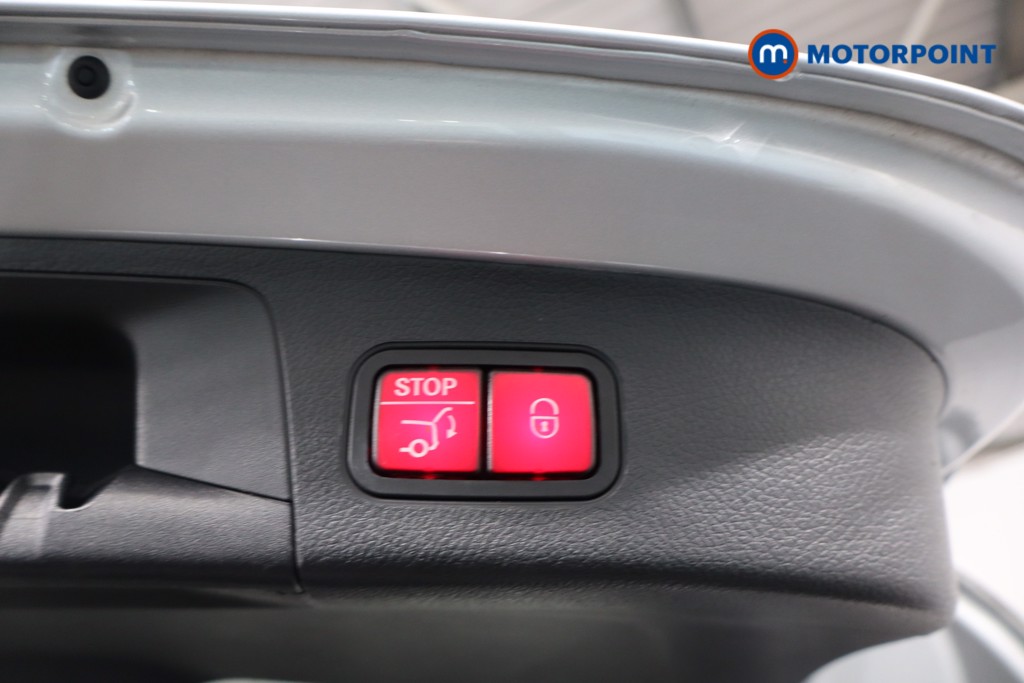 Used Mercedes-Benz GLA 2022 for sale - 77106736: Photo 44