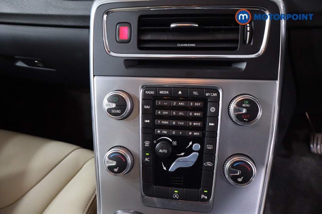 Used Volvo V60 2016 for sale - 78153282: Photo 27