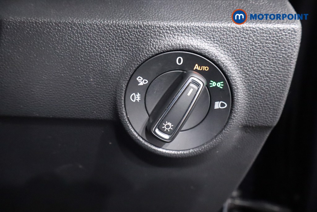 Used Volkswagen T-Roc 2024 for sale - 76287691: Photo 29