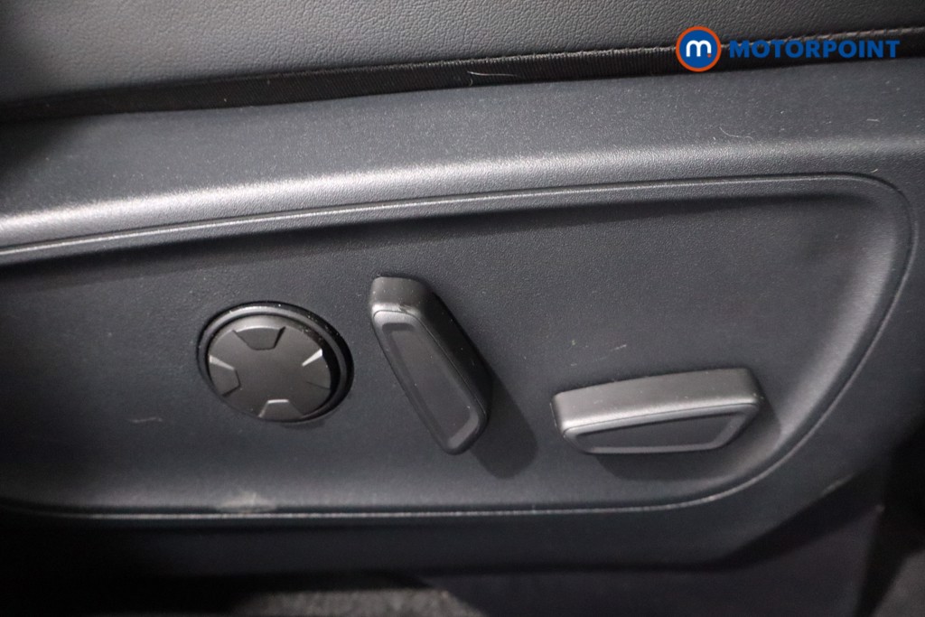 Used Ford Kuga 2024 for sale - 77814819: Photo 30