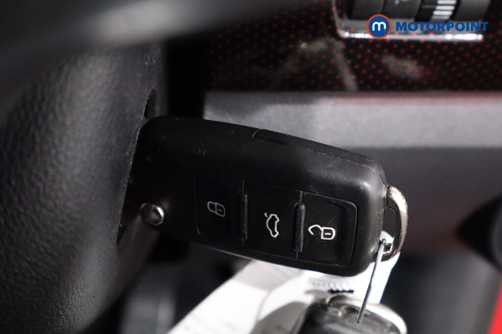 Used Volkswagen up! 2021 for sale - 76252877: Photo 21