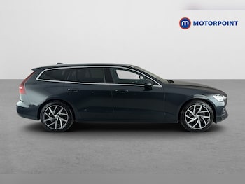 Used Volvo V60 2018 for sale - 79408482: Photo