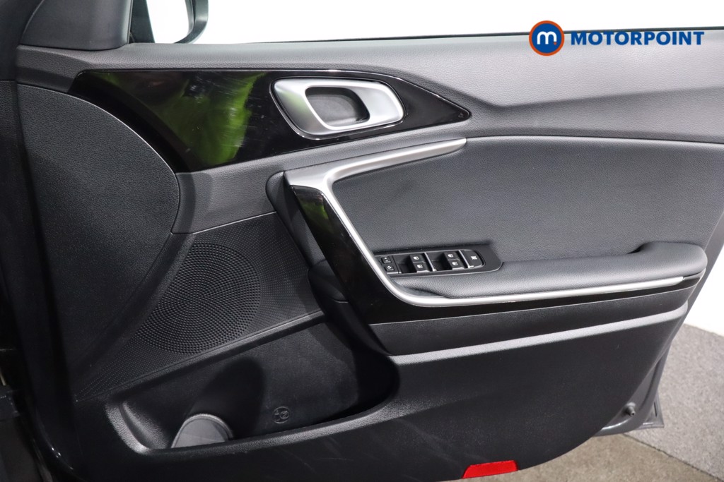 Used Kia XCeed 2023 for sale - 76394560: Photo 30