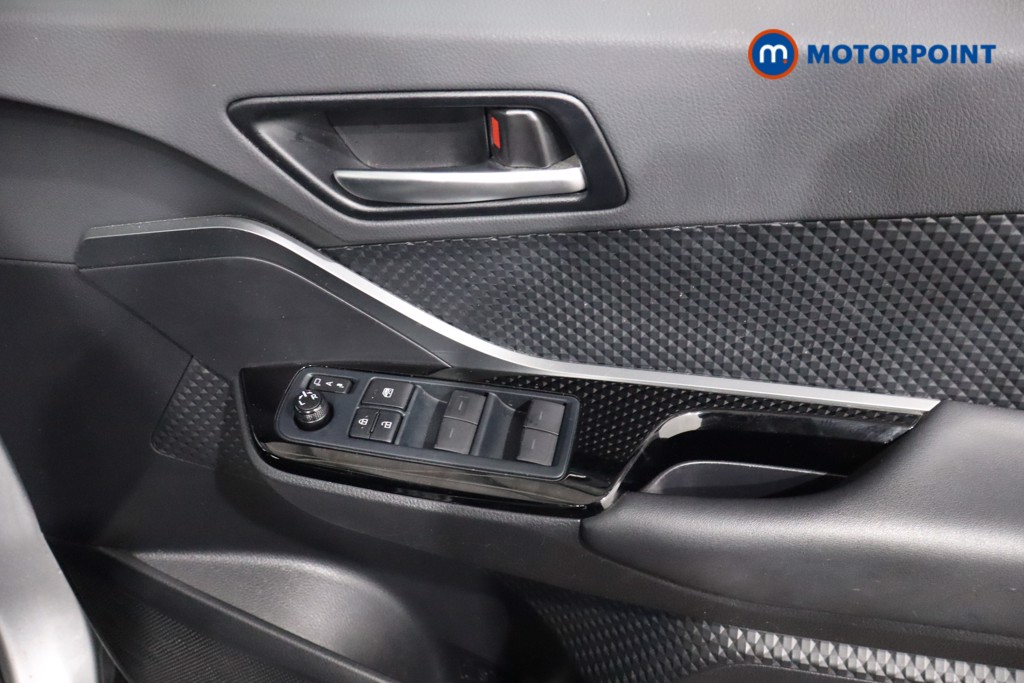 Used Toyota C-HR 2023 for sale - 76463963: Photo 31